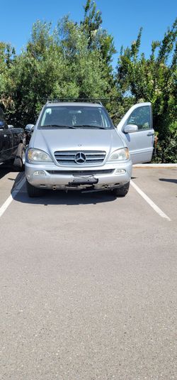 Mercedes benz ml(contact info removed)