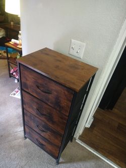 Dresser