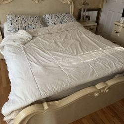 Queen Bed Set 
