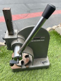 Central  machinery 1 ton