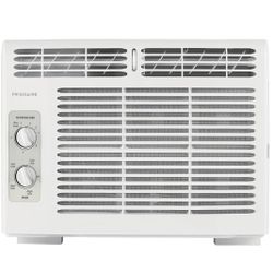 AC Frigidaire 5,000 BTU Window-Mounted Air Conditioner