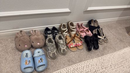 Girls shoes size 9-10