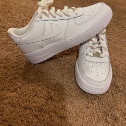 Kids Nike Air Force 1 Grade School Size 6
