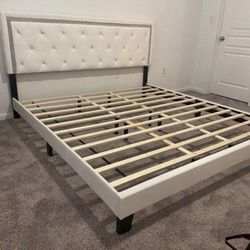 NEW IN BOX White Velvet Platform Bed Frame King Size