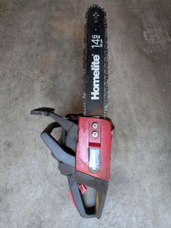 Gas powered chainsaw