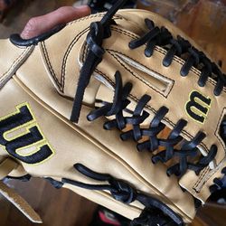 A2000 Wilson