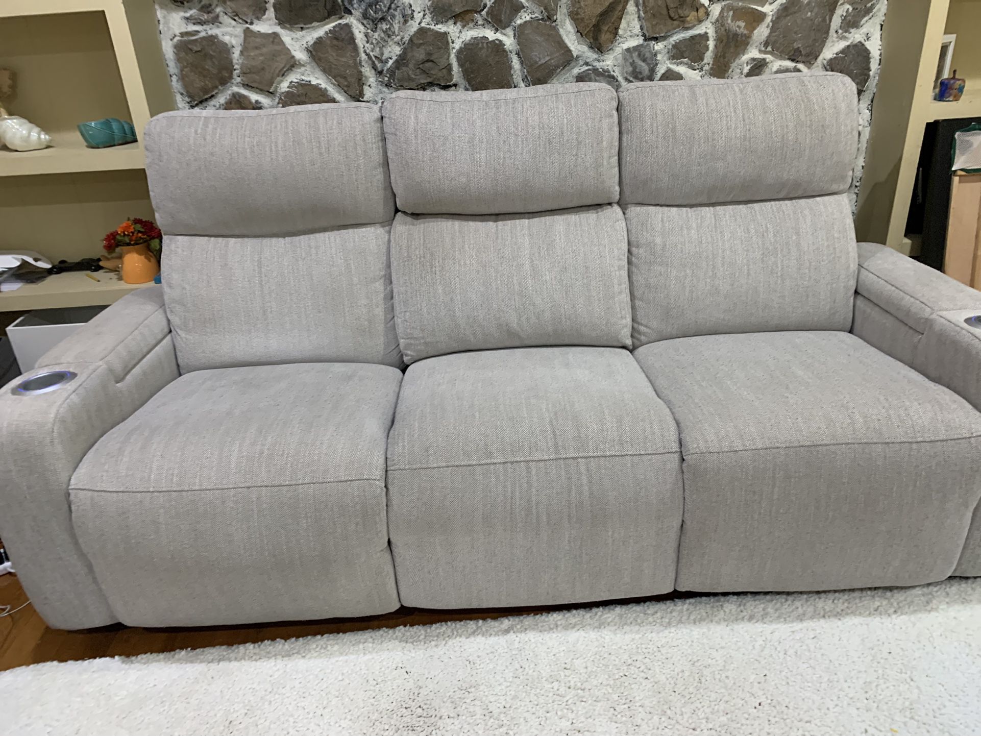 Cape Bær pizza Recliner Sofa Set With Wireless Phone Charger for Sale in Roswell, GA -  OfferUp