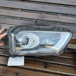2019 Hyundai Kona Front LED Headlamps
