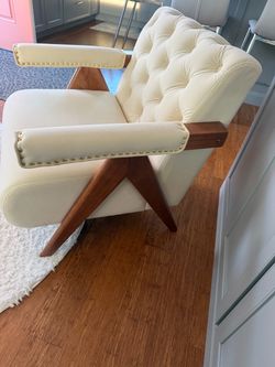 Tufted chair