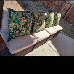 4seat Ratan Seating Set With 2 Side Tables