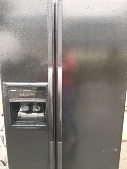 Kenmore black side by side refrigerator