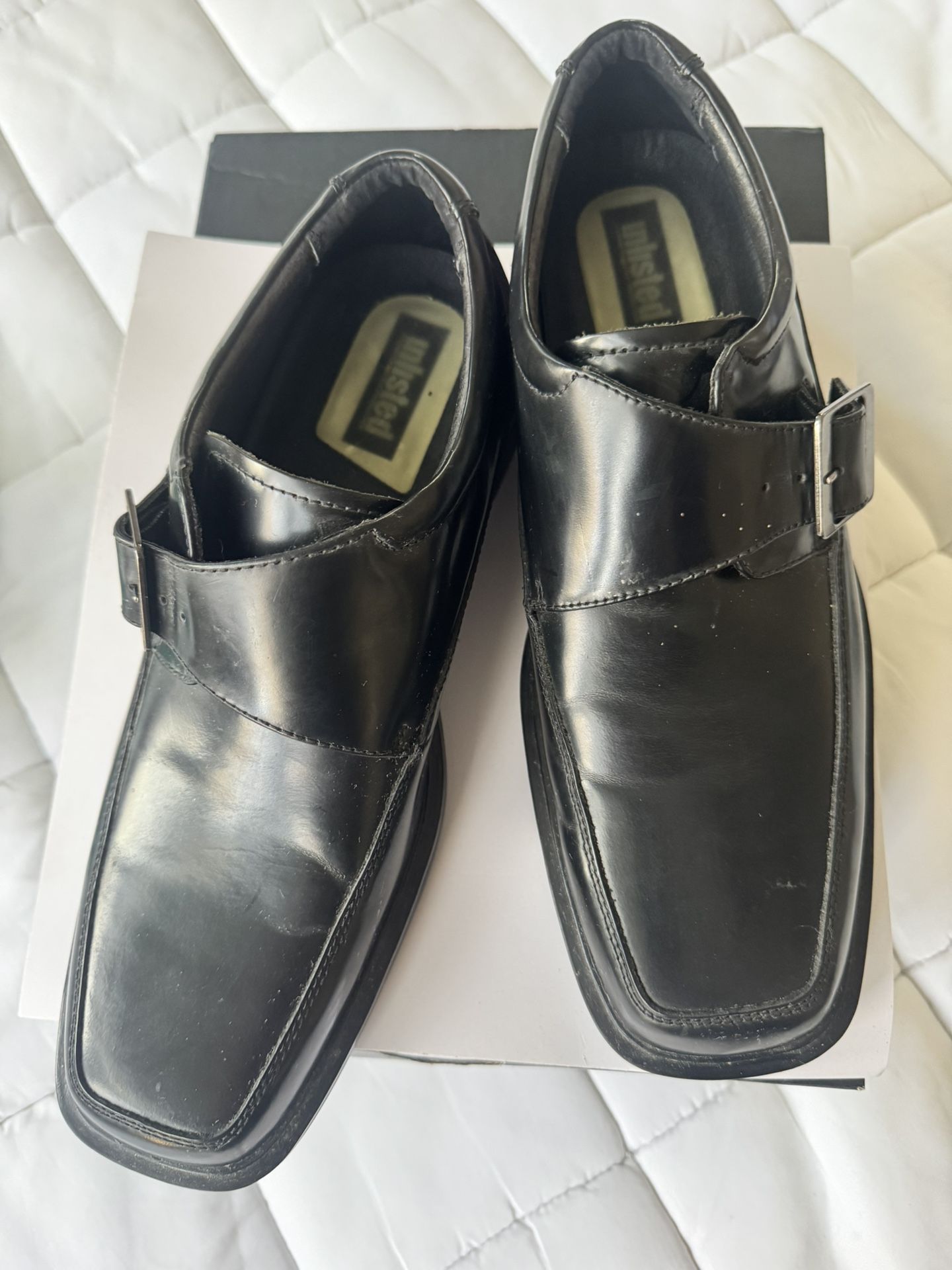 Men’s Black Leather Buckle Shoes