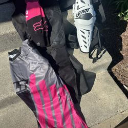 Women’s Dirt Bike Riding Gear 