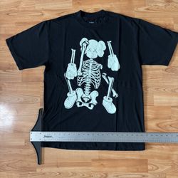 Kaws x clipse black cotton t-shirt with white skeleton graphic, size M #kaws rap