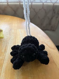 Crochet jumping spider car hanger
