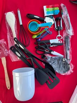 ❤️$20❤️ HAWOK 28 Pcs Kitchen Utensils Set, Kitchen Gadgets Tools Set  Pick up is in the East Los Angeles 90032 El Sereno Neighborhood. Between Hunting