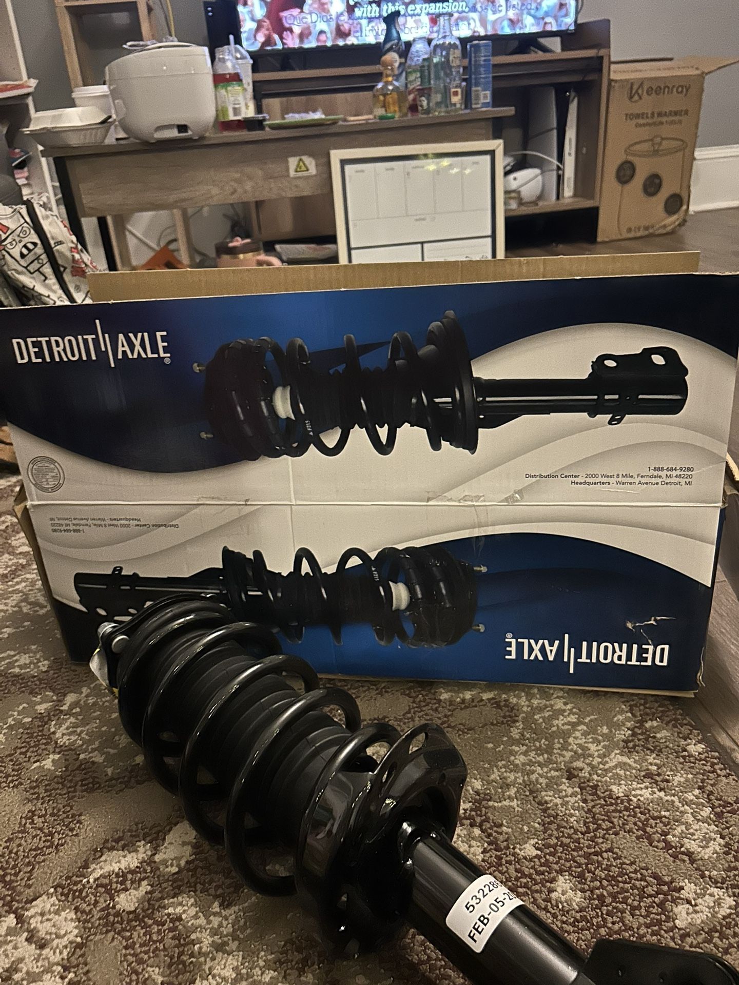 2 Front Struts (Honda Civic And More)