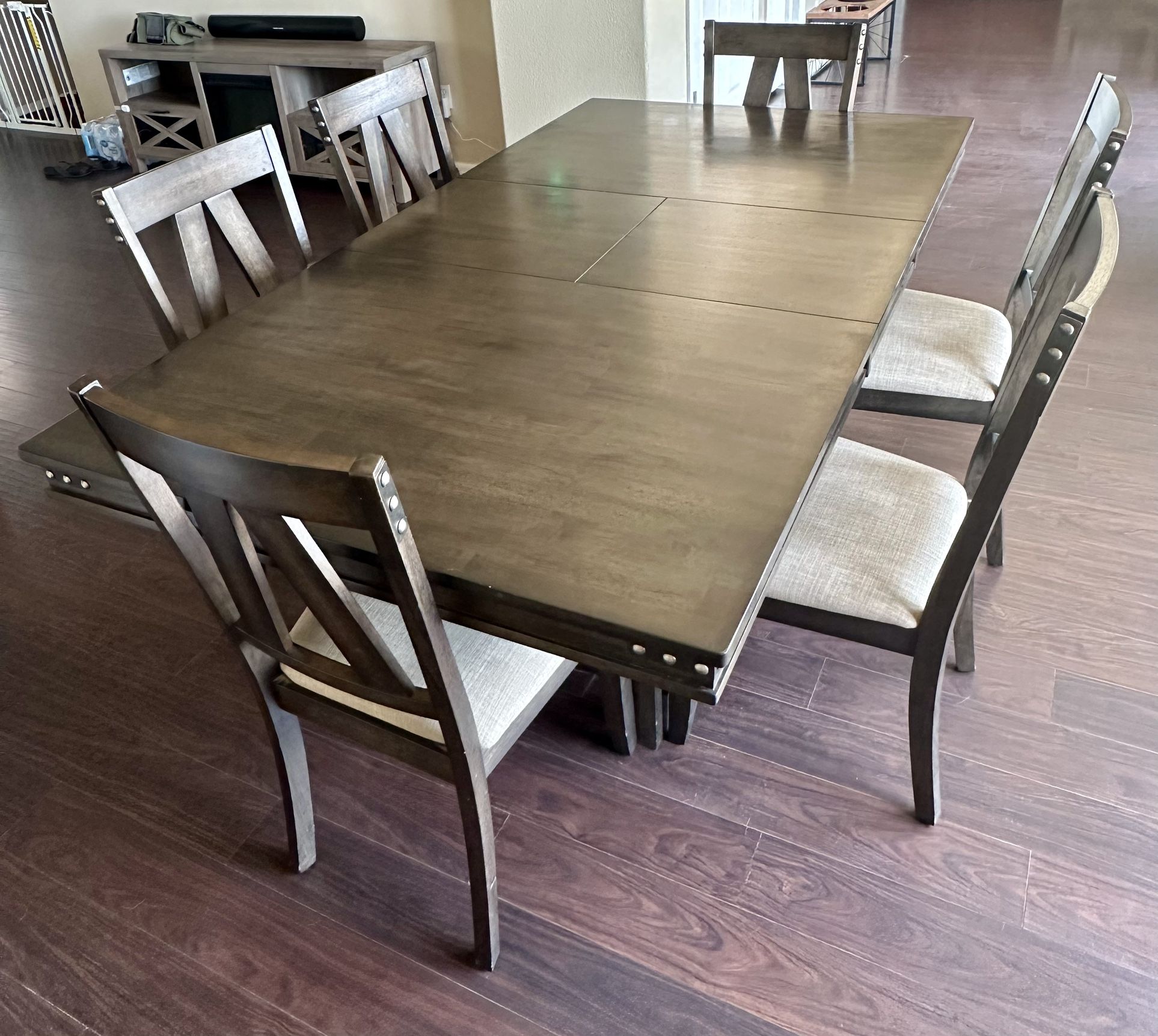 Dining Room Table With 6 Chairs