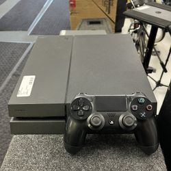 PlayStation 4 (846781-11)