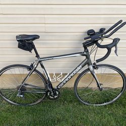 Cannondale Synapse Road Bike (w/ equipment) + Saris M2 Indoor Smart Trainer