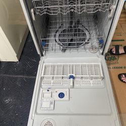 Whirlpool Dishwasher
