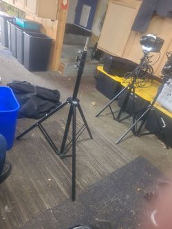 Tri pod up to aprox l 6ft