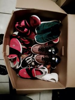 SHOES Nike Reebok Adidas