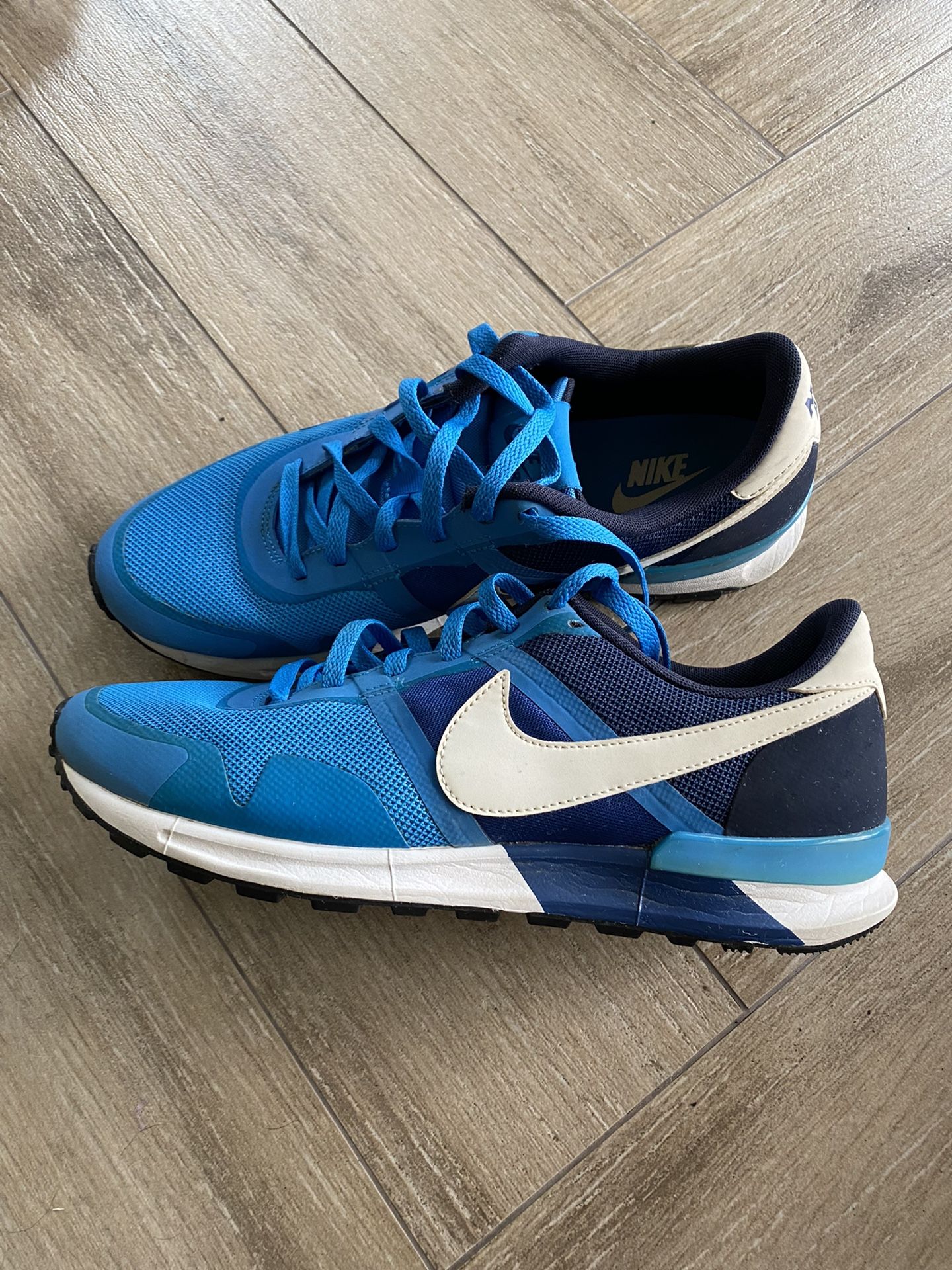 Nike Hola Lou X Zoom Fly 5 A.I.R Men's Shoes Size 11 for Sale in Downey, CA  - OfferUp