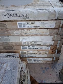 10 cajas de piso grande por todo