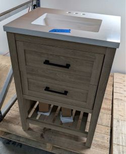 24in Bathroom Vanity with Top