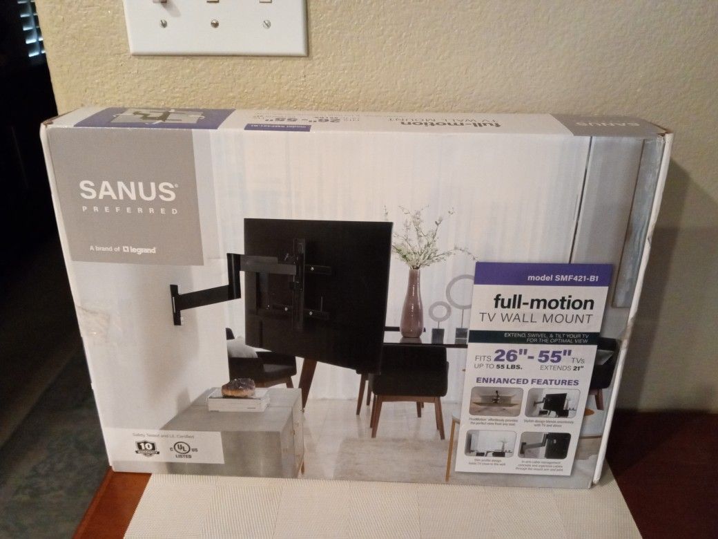 New: Never Used Full Motion TV Wall Mount Fits 26" - 55" TV's Extends 21" Inches