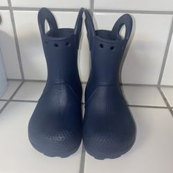 Toddler Size 7 Crocs 