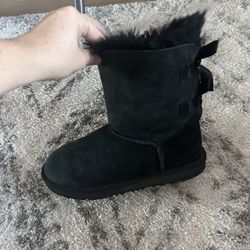 kid girl size 4 Ugg boots