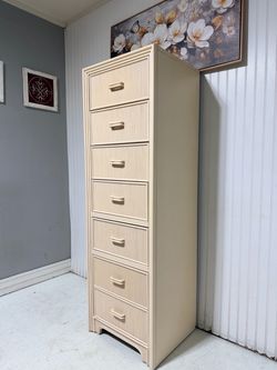 Lingerie dresser, Narrow Cajonera