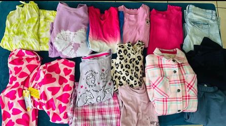 Big girls clothes size 14-16 all for 25 Dlls