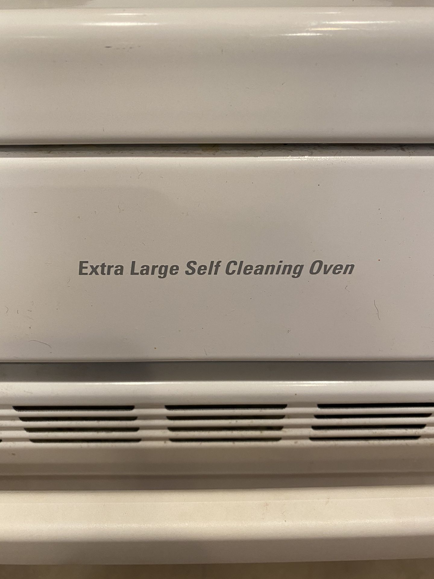 Must Go! GE Spectra Freestanding Gas Range and Oven XL44 for Sale in