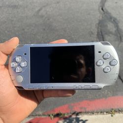 PSP 3000 MODDED ( RARE Grey ) 7000games