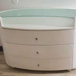 Dresser And Twin Bed 