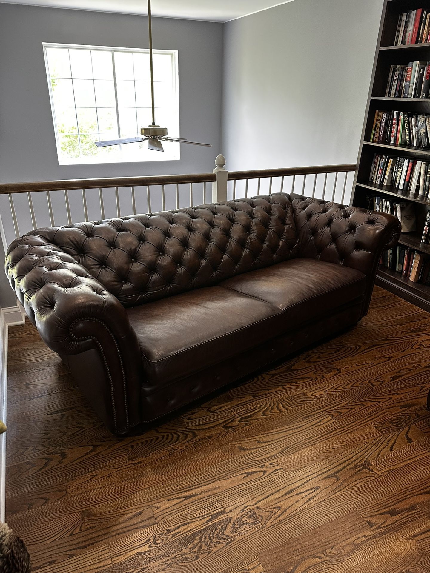 Remington Chesterfield Tufted Leather Sofa
