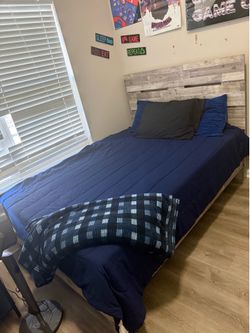 Full size bed