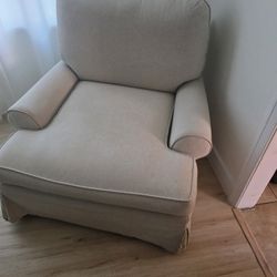 Accent Chair 