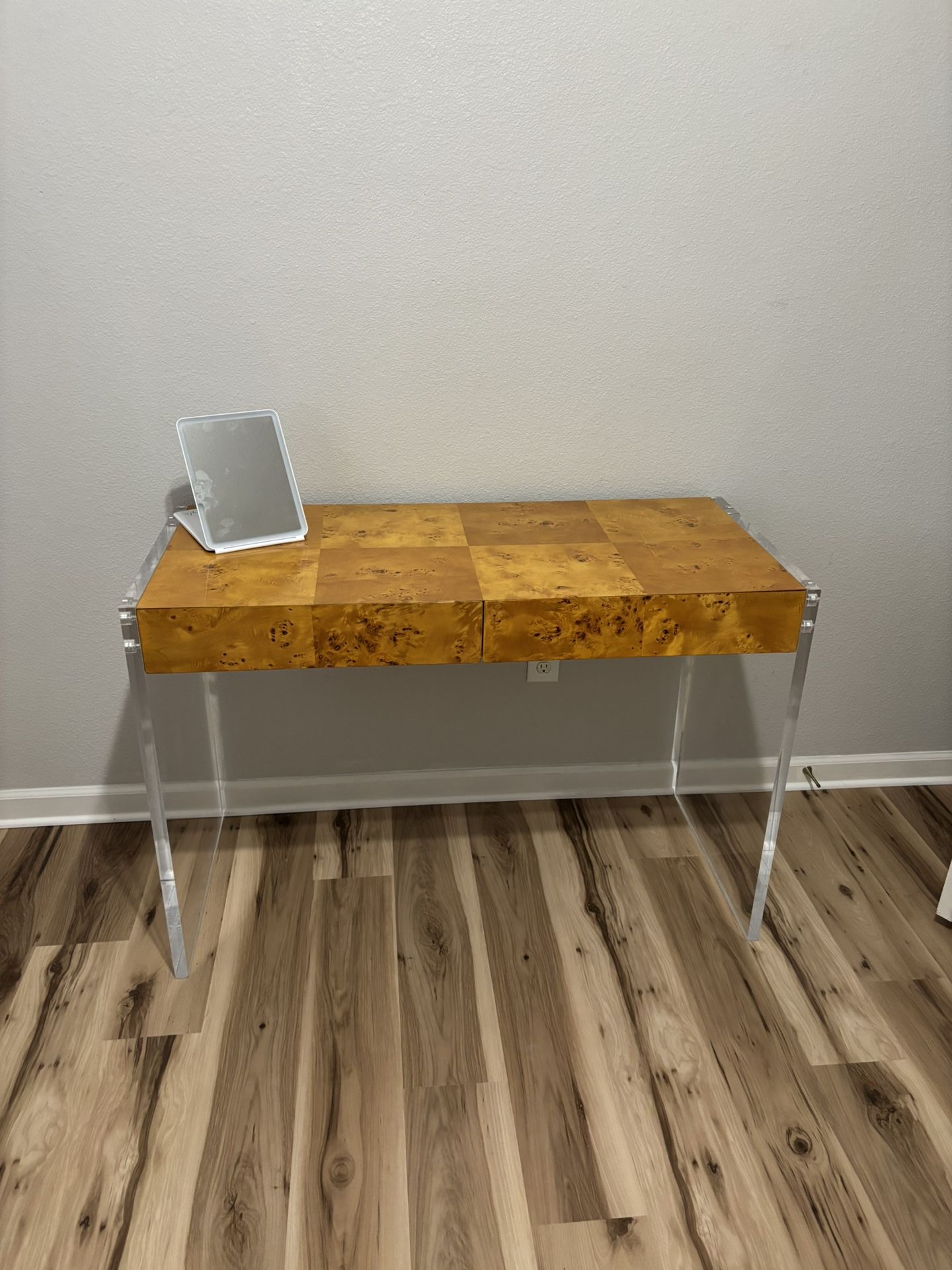 Jonathan Alder Desk