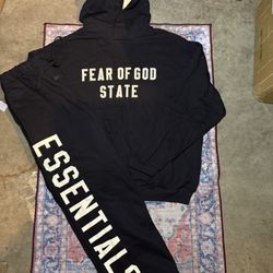 Pullover And sweatpants