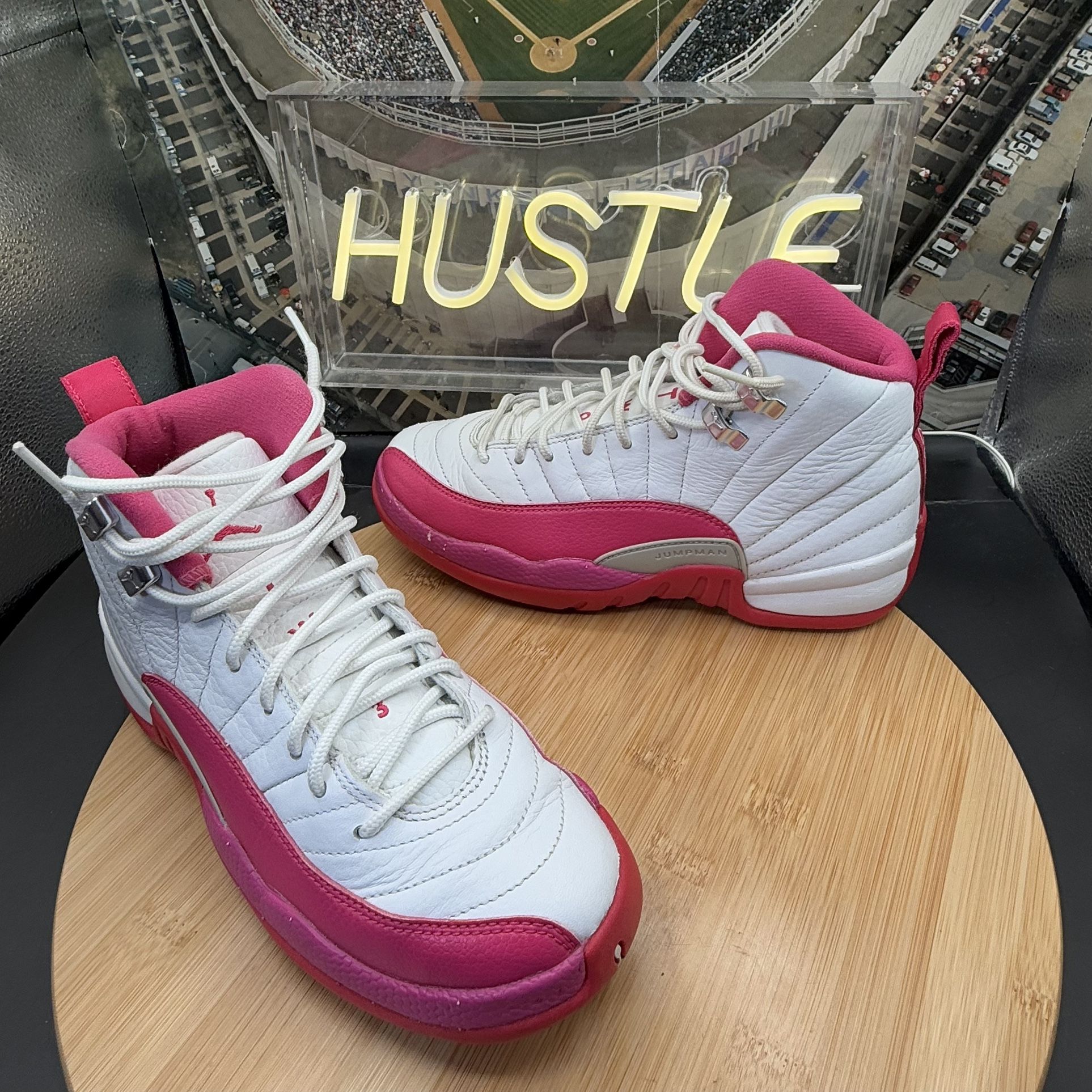 Retro Nike Air Jordan 12 Retro (GS) Dynamic Pnk White Size 4.5Y (510815-109)