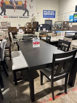 BRAND NEW DINING SET (table and chairs)!! SHOP NOW - PAY LATER!! NO CREDIT CHECK FINANCE AVAILABLE!!