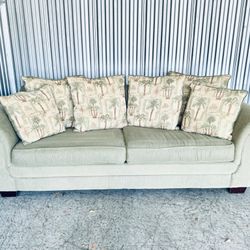 Stunning High End Tommy Bahama Tropics Queen Sleeper Sofa (Mattress Never Used)