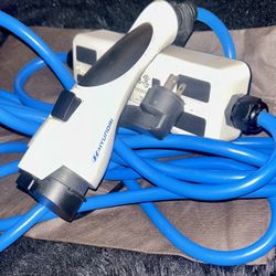 Used Hyundai OEM EV Charging Cable Model # 91670-K4020