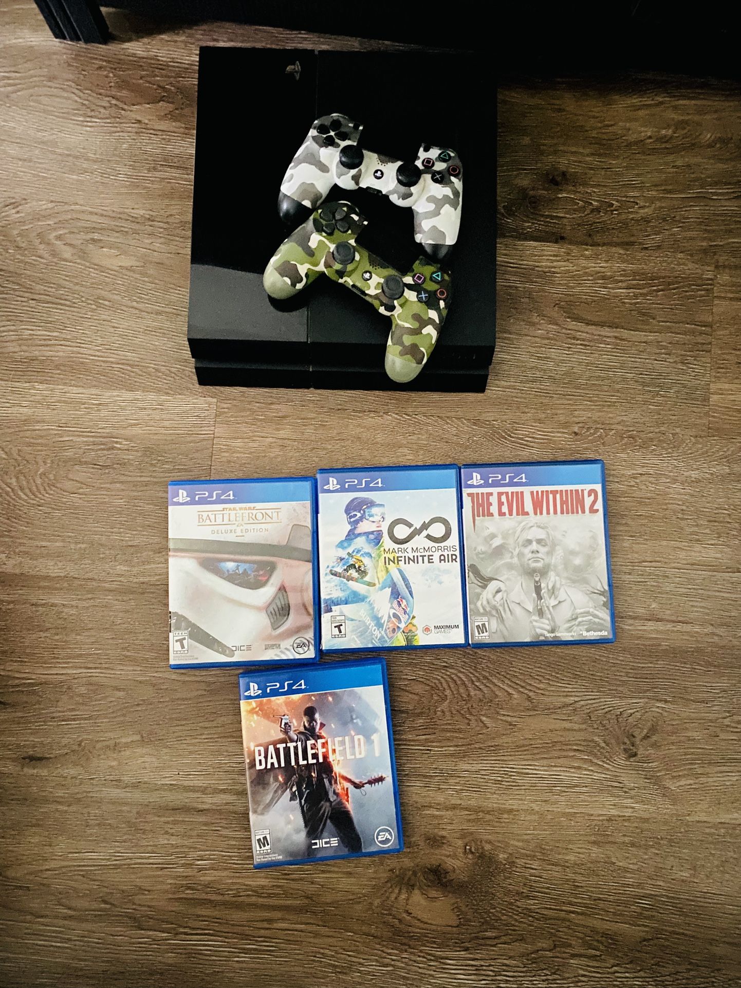 PS4 With 2 Controllers And 3 Games