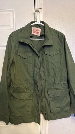 Levi’s jacket size medium