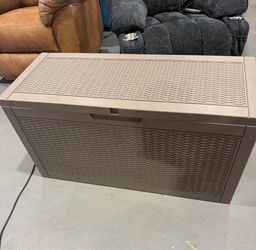 New - 60 Gallon Outdoor Storage Deck Box
